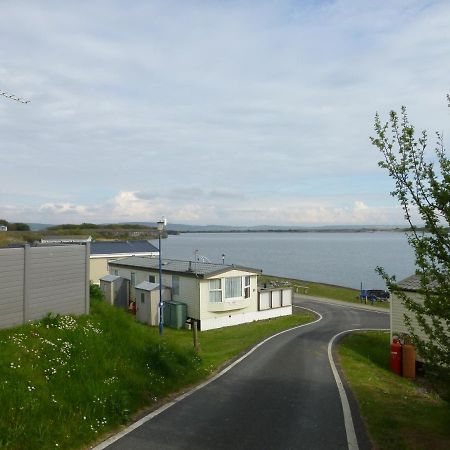 Отель 73 Port Haverigg Милом Экстерьер фото